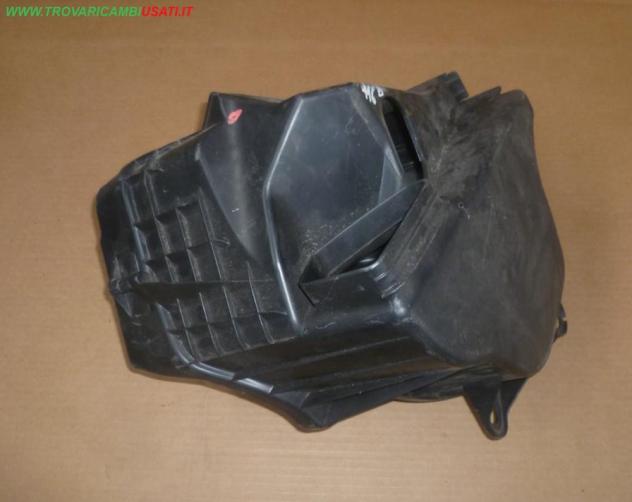 FILTRO ARIA COMPL. BMW Serie 1 E87 - 13717567174  Meccanica  Motore  Filtri  Filtro aria  BMW - Serie 1 E87 5 porte - 01-04-2007 - 01-06-2011, BMW -