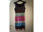 Vestito elegante con paillettes multicolore