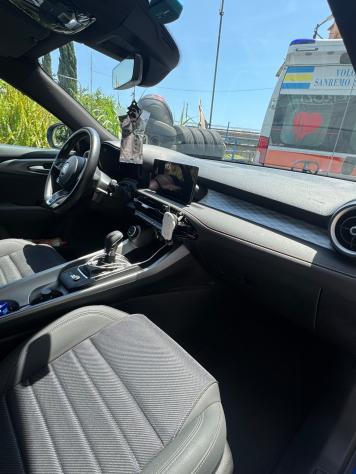 Alfa Romeo Tonale 1.5 160 CV MHEV TCT7 Ti - Foto 8