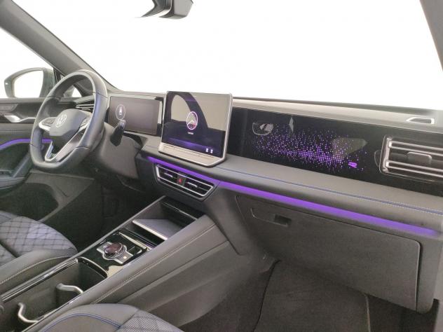 Volkswagen Tiguan Nuova R-Line 1.5 eTSI ACT 110 kW (150 CV) DSG - Foto 6