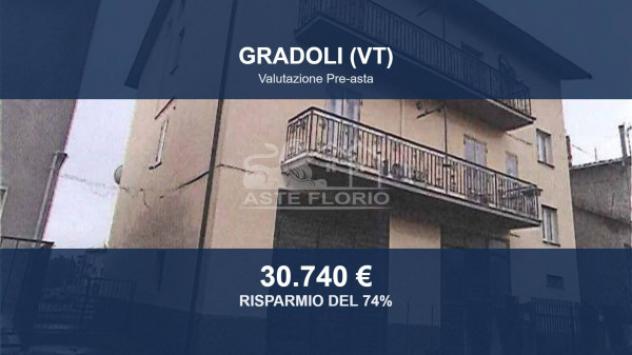 Immobile in asta di 101 m² con più di 5 locali e box auto in vendita a Gradoli