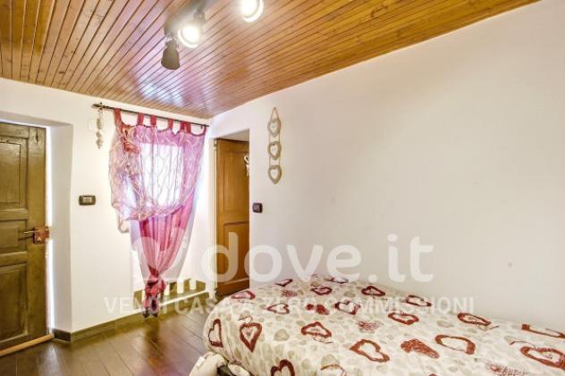 Casa indipendente di 218 m² con 5 locali in vendita a Maccagno con Pino e Veddasca - Foto 11