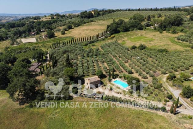 Rustico / Casale di 160 m² con più di 5 locali e posto auto in vendita a Pienza - Foto 13