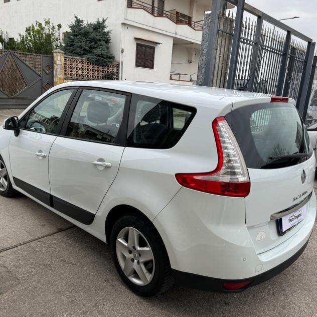 Renault Scenic Scic 7 POSTI 1.5 dCi 110CV Dynamique - Foto 3