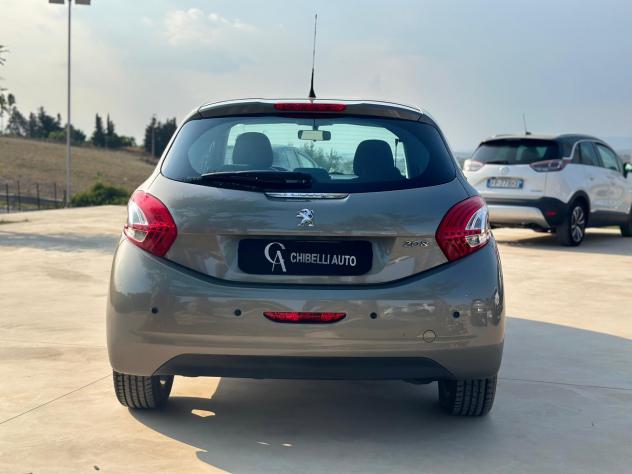 Peugeot 208 1.2 PureTech 82 CV Allure - Foto 6
