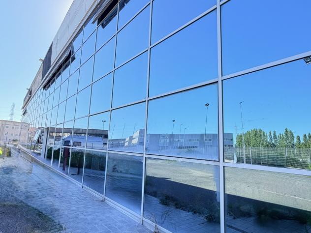 Commerciale in affitto a Livorno