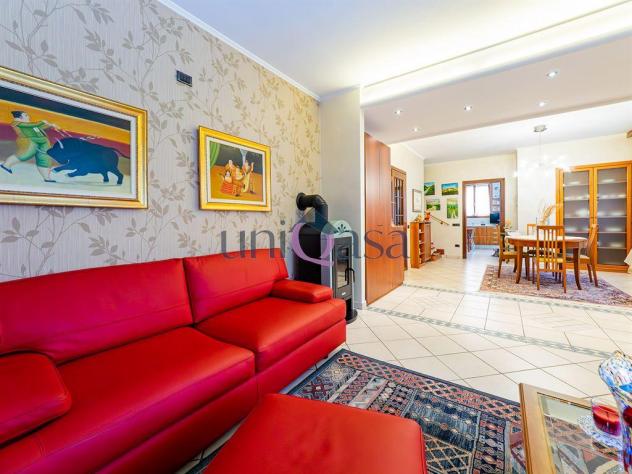 Meda (MB), vendesi villa singola con giardino privato – Eleganza, spazio e comfort per la tua famiglia. - Foto 12
