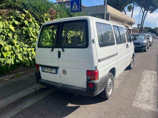 Volkswagen Transporter 2.5 TDI/88CV 9 posti autovettura - Foto 6