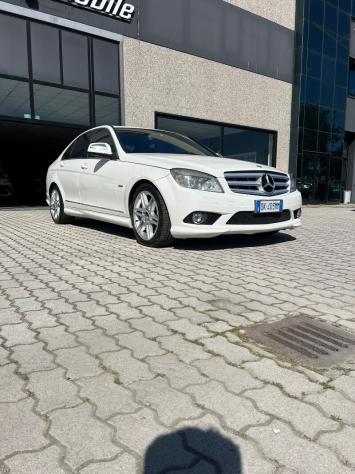 MERCEDES Classe C (W/S204) C 320 CDI 4Matic Avantgarde - Foto 4