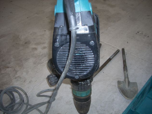 MAKITA HM1213C martello demolitore + accessori usato - Foto 3