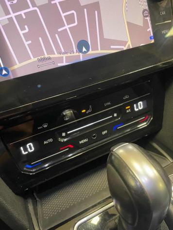 VOLKSWAGEN Passat Variant 2.0 TDI SCR EVO DSG Business**NAVI/TELECAMERA** rif. 24129829 - Foto 5