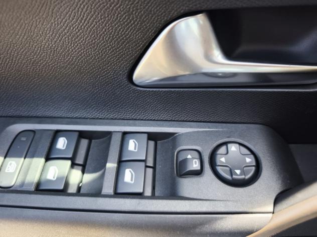 Lancia Ypsilon Nuova Ibrida 1.2 100cv Ibrida - Foto 9