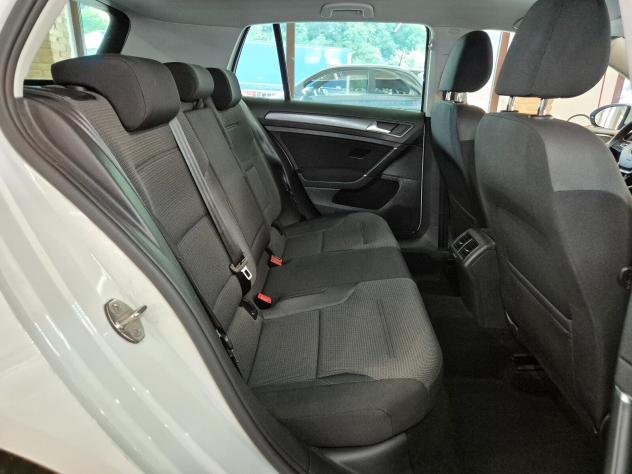 Volkswagen Golf 1.0 TSI 110 CV DSG 5p. Business ** tagliandi ** - Foto 9
