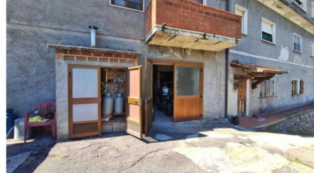 Immobile in asta di 126 m² con più di 5 locali in vendita a Camaiore - Foto 3