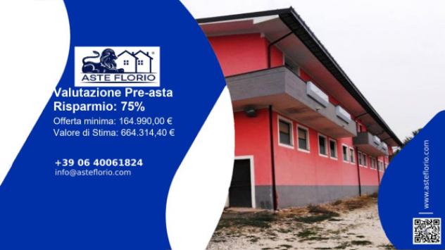 Immobile in asta di 492 m² con più di 5 locali e box auto in vendita a Scurcola Marsicana - Foto 2