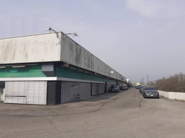Immobile di 540 m² con 4 locali in vendita a Roncadelle - Foto 12