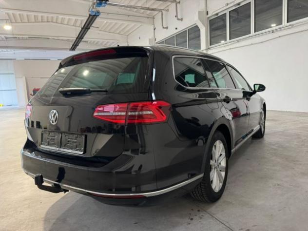 VOLKSWAGEN Passat Variant 2.0 TDI Executive BlueMotion Tech. 150CV rif. 24091150 - Foto 4