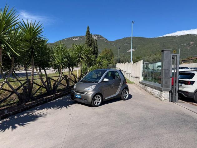 SMART - Fortwo - 1000 52 kW MHD coupé passion