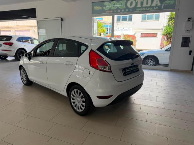 Ford Fiesta 1.5 TDCi 75CV 5 porte - Foto 6