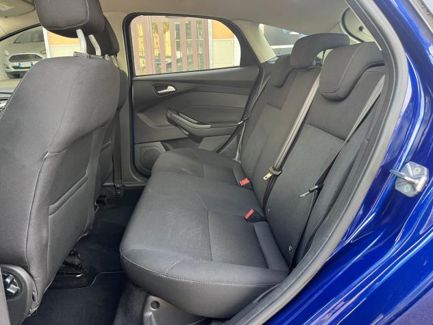 Ford Focus 1.5 TDCi 95 CV Berlina - Foto 10