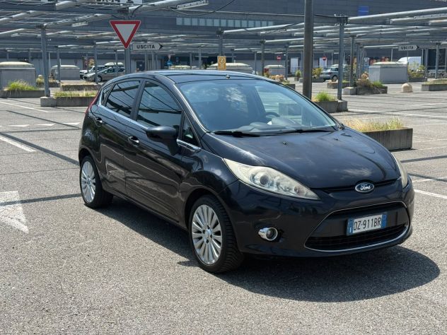 FORD FIESTA 6A SERIE anno 2010 gpl - Foto 2