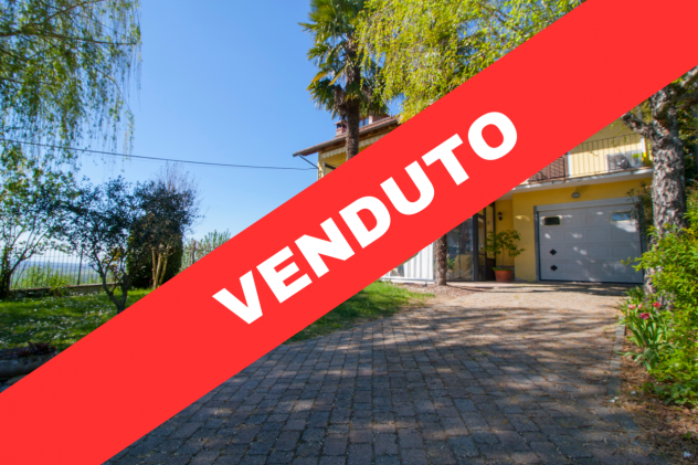 Villa in vendita a Cherasco