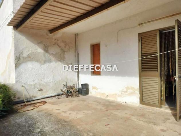 V2618 - In vendita casa singola con due garage e giardino in periferia lato Trapani - Foto 16