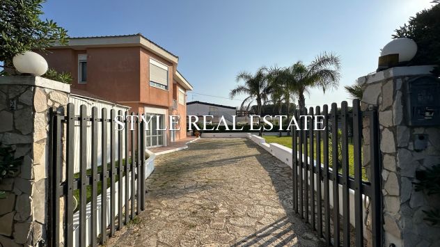 Villa con piscina e giardino in zona Fontane Bianche, Siracusa - Foto 6