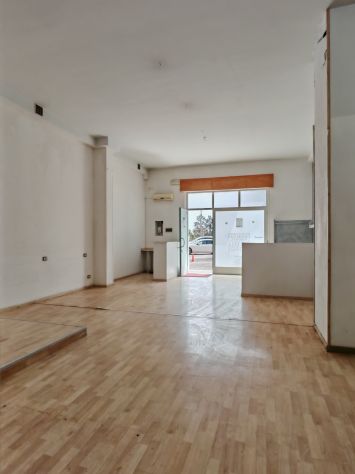 LOCALE IN AFFITTO