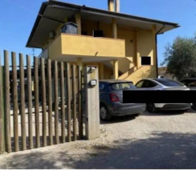 Immobile in asta di 361 m² in vendita a Latina - Foto 2