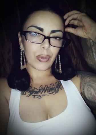 Pamela, single di ferro, ma son fatta di carne Tel: