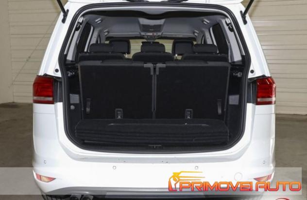 VOLKSWAGEN Touran 2.0 TDI 150 CV SCR DSG Active rif. 21434892 - Foto 8