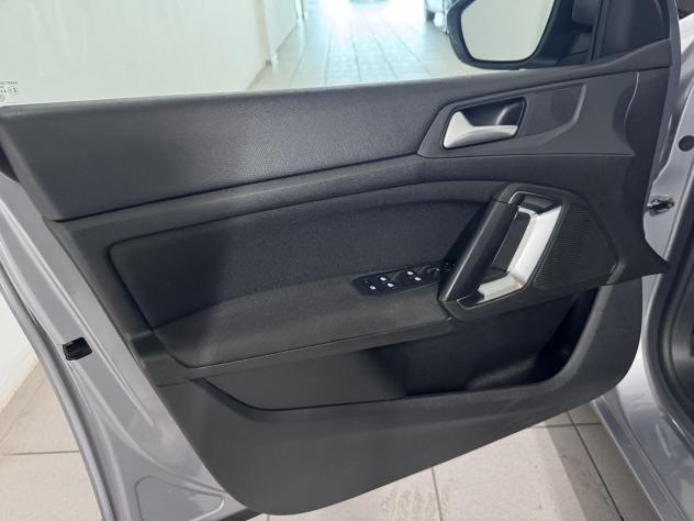 Peugeot 308 Tech Edition BlueHDi 130 S&S - Foto 6