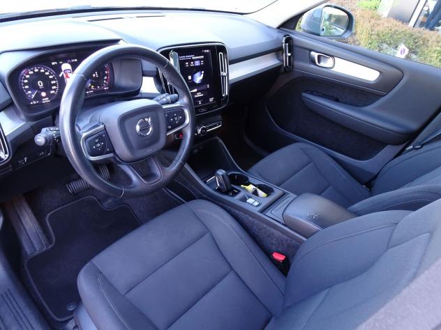 Volvo XC40 (2017--) D3 Geartronic Momentum Pro - Foto 6