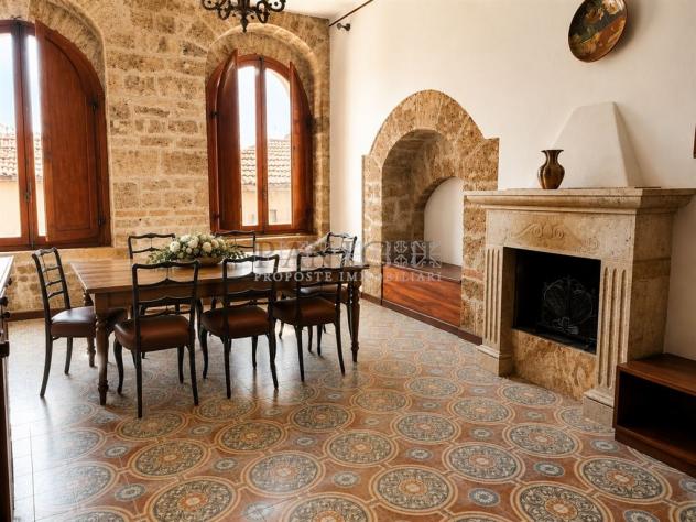 Appartamento in palazzo storico con garage e cantina - Foto 2