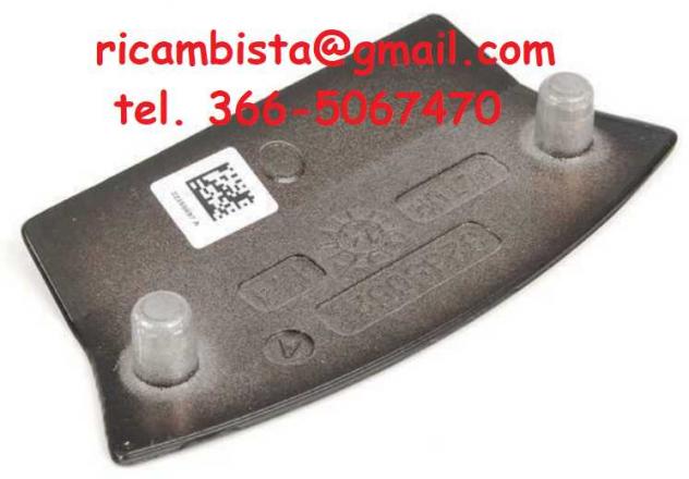 8K0698221A Audi RS4 copri pinza posteriore