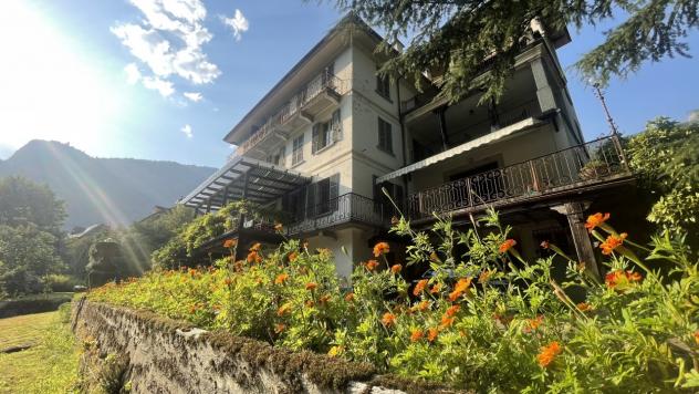Palazzo / Stabile in vendita a Varzo