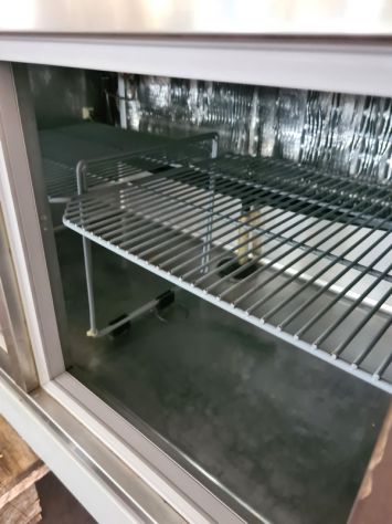 tavolo refrigerato per bevande da bar usato - Foto 3