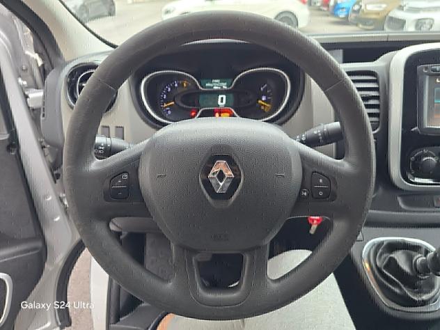 Renault Trafic T27 1.6 dCi 125CV S&S PC-TN Zen - Foto 9