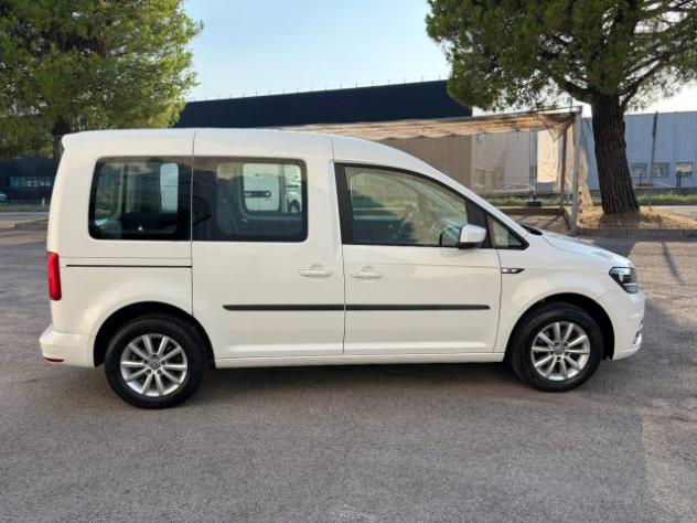 VOLKSWAGEN Caddy 1.4 TGI 5 posti Life rif. 23940506 - Foto 4