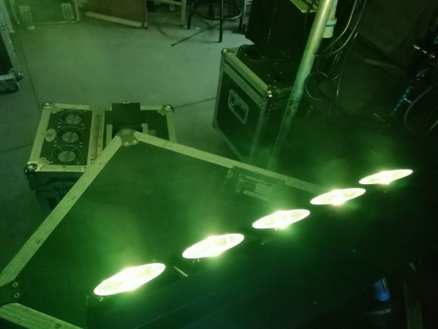 barra led 5 x30w (150 watt) RGB in dmx x fondali , accento e controluce - Foto 7