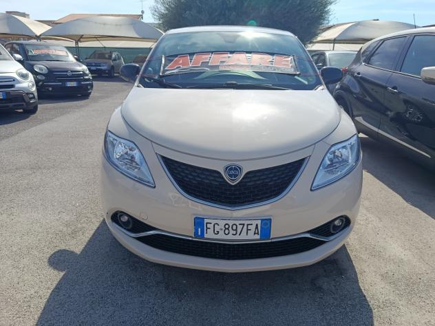 Lancia Ypsilon 1.2 69CV 5 porte 58000 km - Foto 2