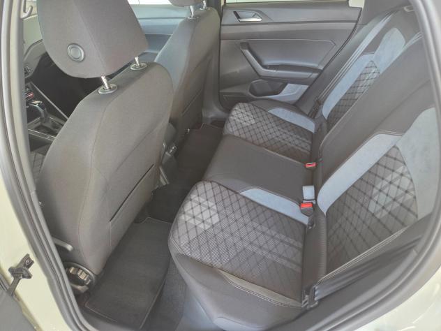 Volkswagen Taigo 1.0 TSI 115 CV DSG R-Line - Foto 7