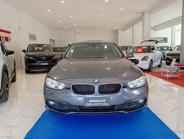 BMW Serie 3 (F30/31) 316d Touring Sport - Foto 8