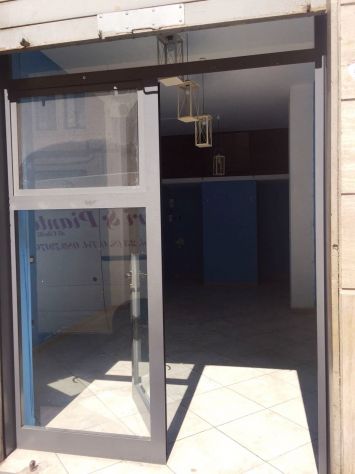 LOCALE COMMERCIALE ZONA CARMINE - Foto 3