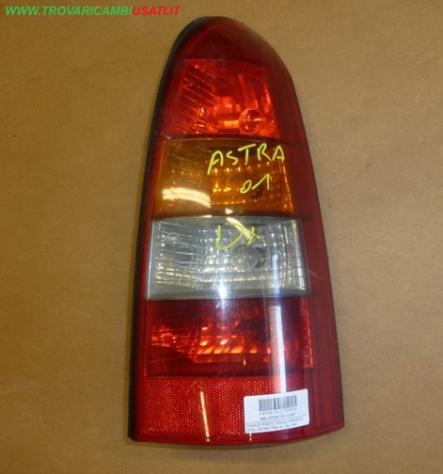 FANALE POST.D. ROSSO/ARANCIO OPEL ASTRA (T98) 3p / 5p / SW  Parti elettriche  Fanaleria  Fanali  Fanale post. sx. OPEL - ASTRA F - 01-03-1998 - 01-02-