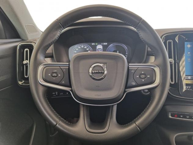 Volvo XC40 Recharge T4 129+82 CV Plug-in Hybrid Automatica Recharge Inscription Expression - Foto 10