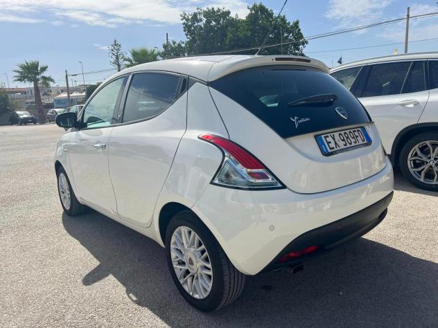 Lancia Ypsilon 1.2 69 CV 5 porte S&S Gold -2014 - Foto 7