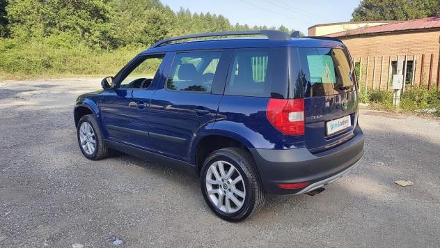 SKODA YETI 2.0 TDI DSG 4X4 140 CV ADVENTURE - Foto 3