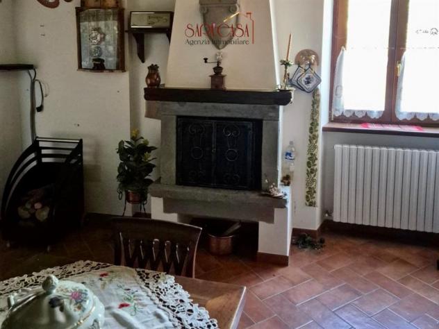 APPARTAMENTO CON DUE CAMERE DA LETTO IMMERSO NEL VERDE - Foto 7